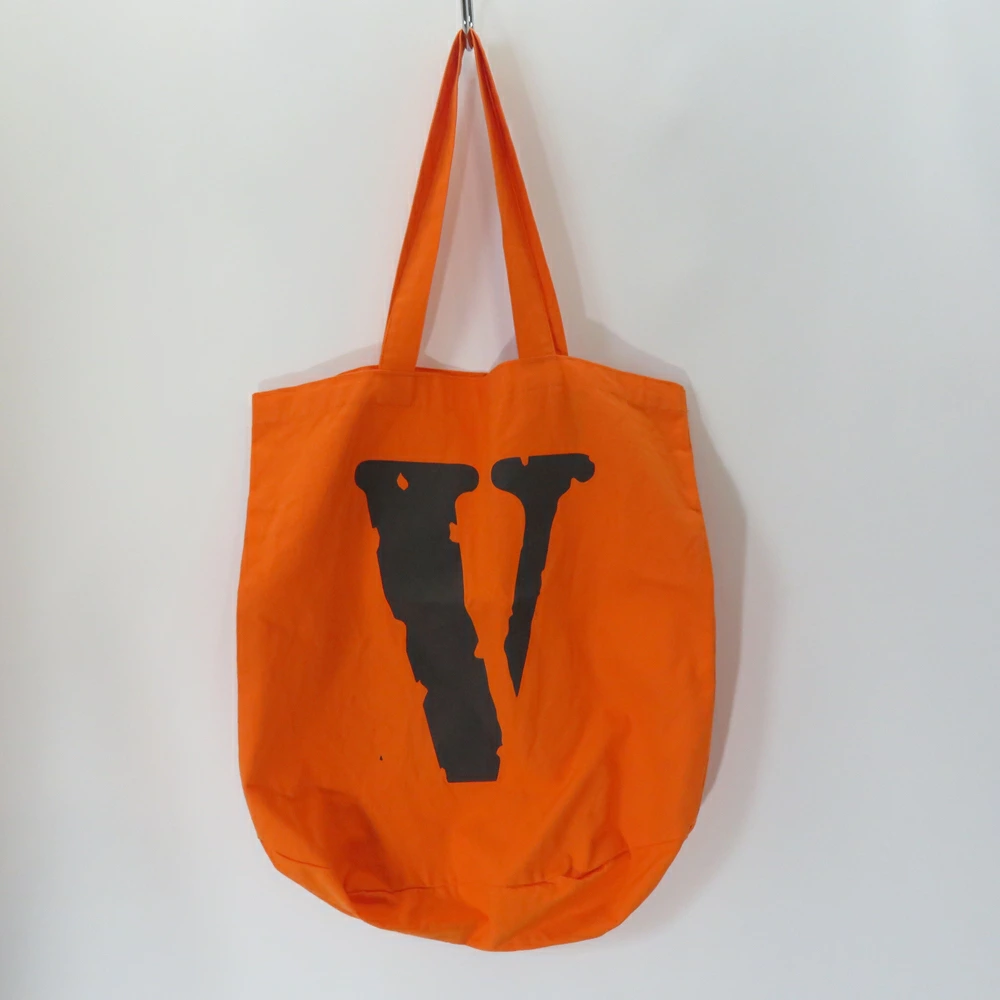 VLONE × NIKE の Tote Bag が発売