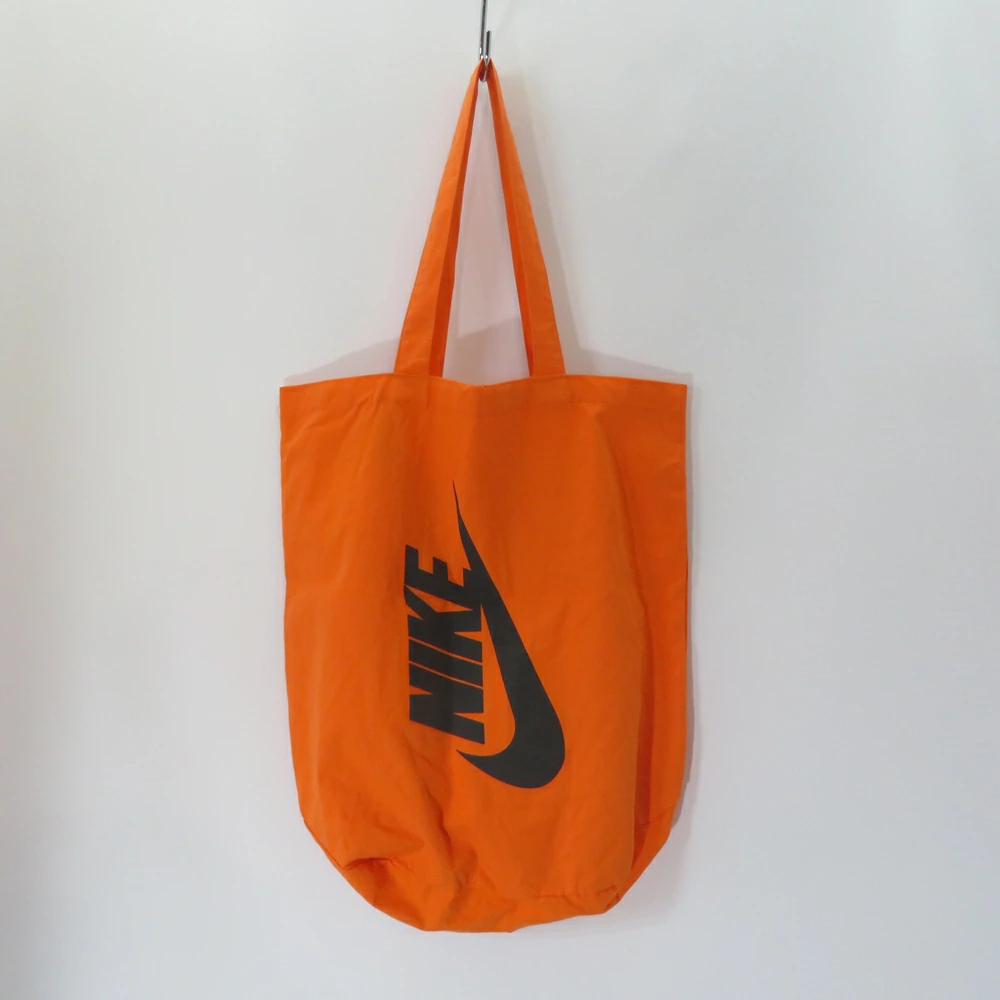 VLONE × NIKE の Tote Bag が発売
