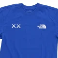 THE NORTH FACE × KAWS のコラボTシャツが5,898円で発売