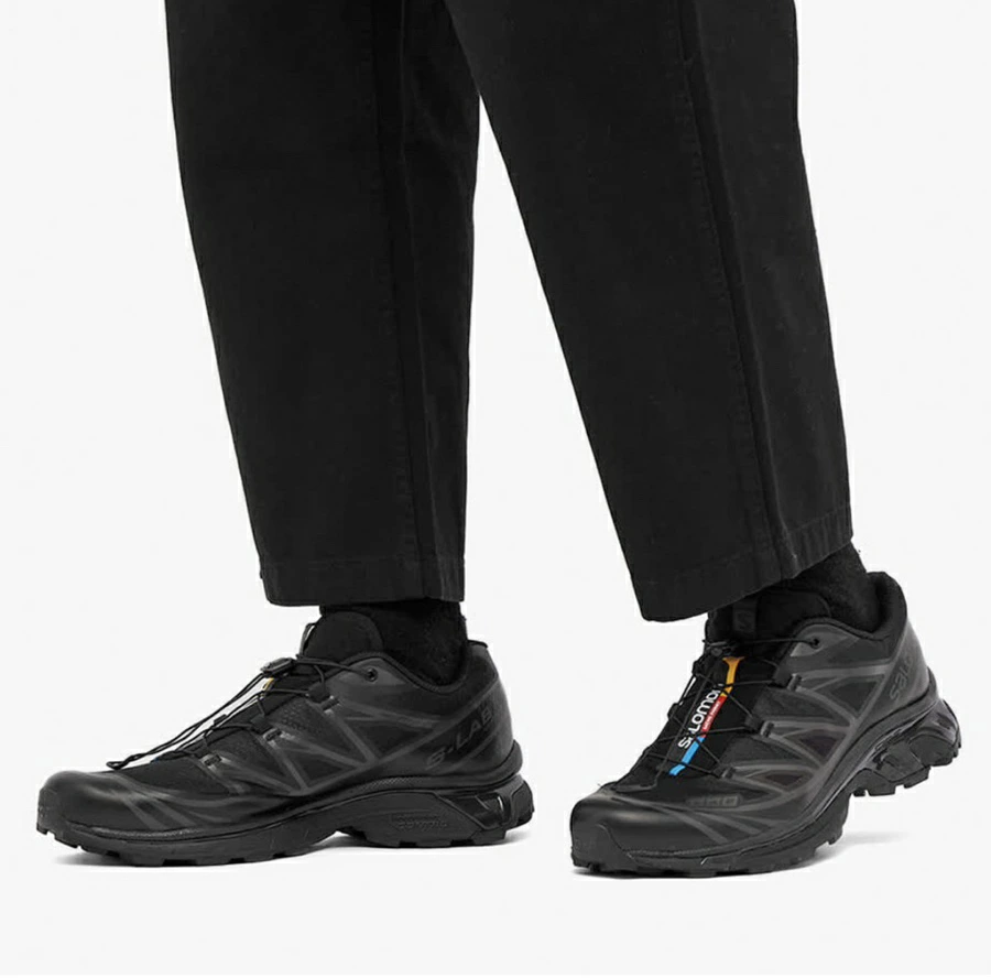 SALOMON XT-6 “Black” & “White” の20%OFF セールが開催