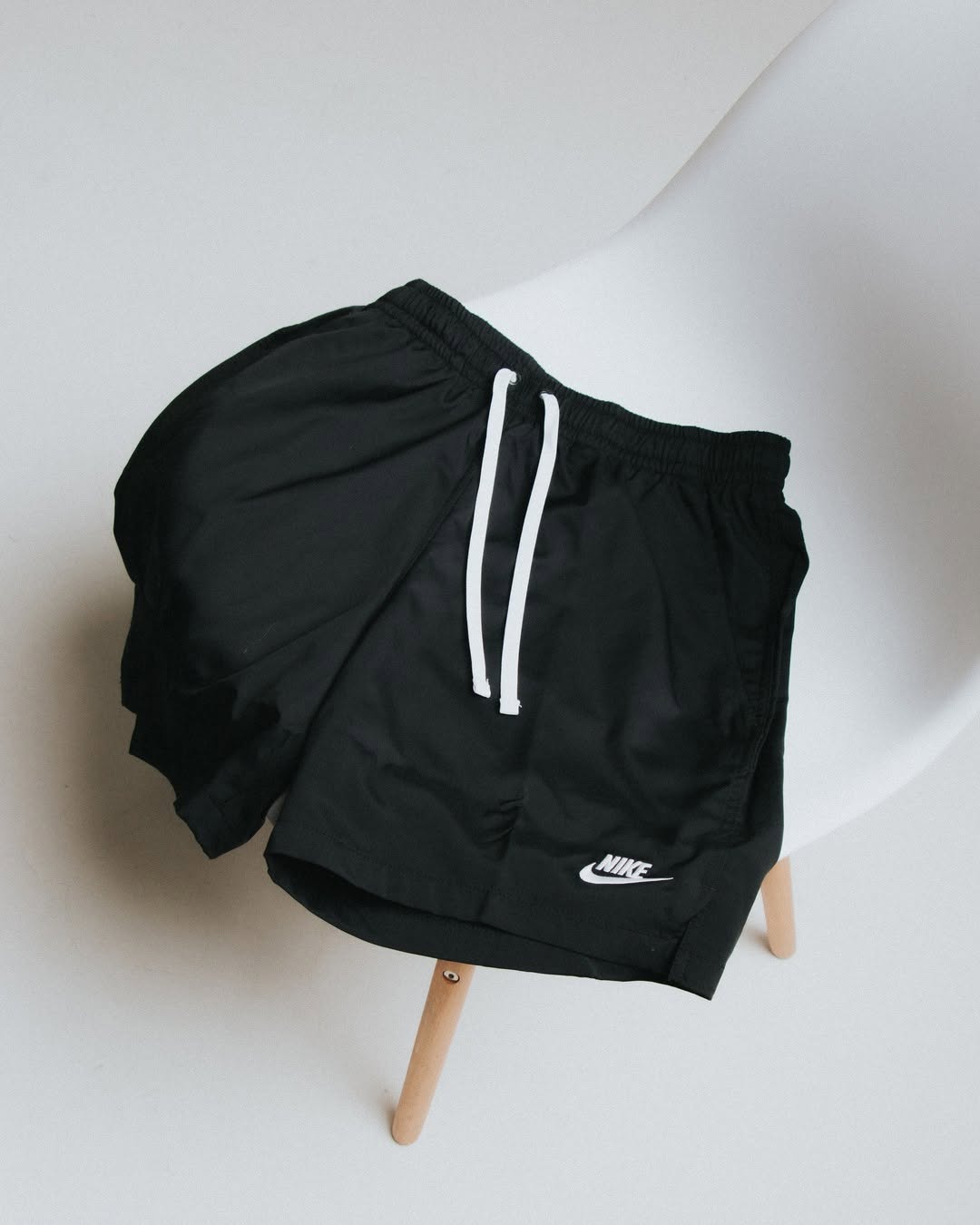 NIKE Woven Shorts の20％OFF セールが開催