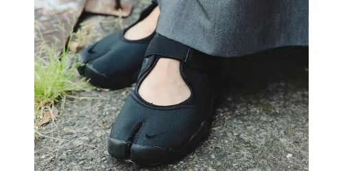 NIKE AIR RIFT BREEZE “Black” がセール価格で発売
