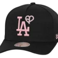 BLACKPINK × Mitchell & Ness × ロサンゼルス・ドジャース のトリプルコラボキャップが発売
