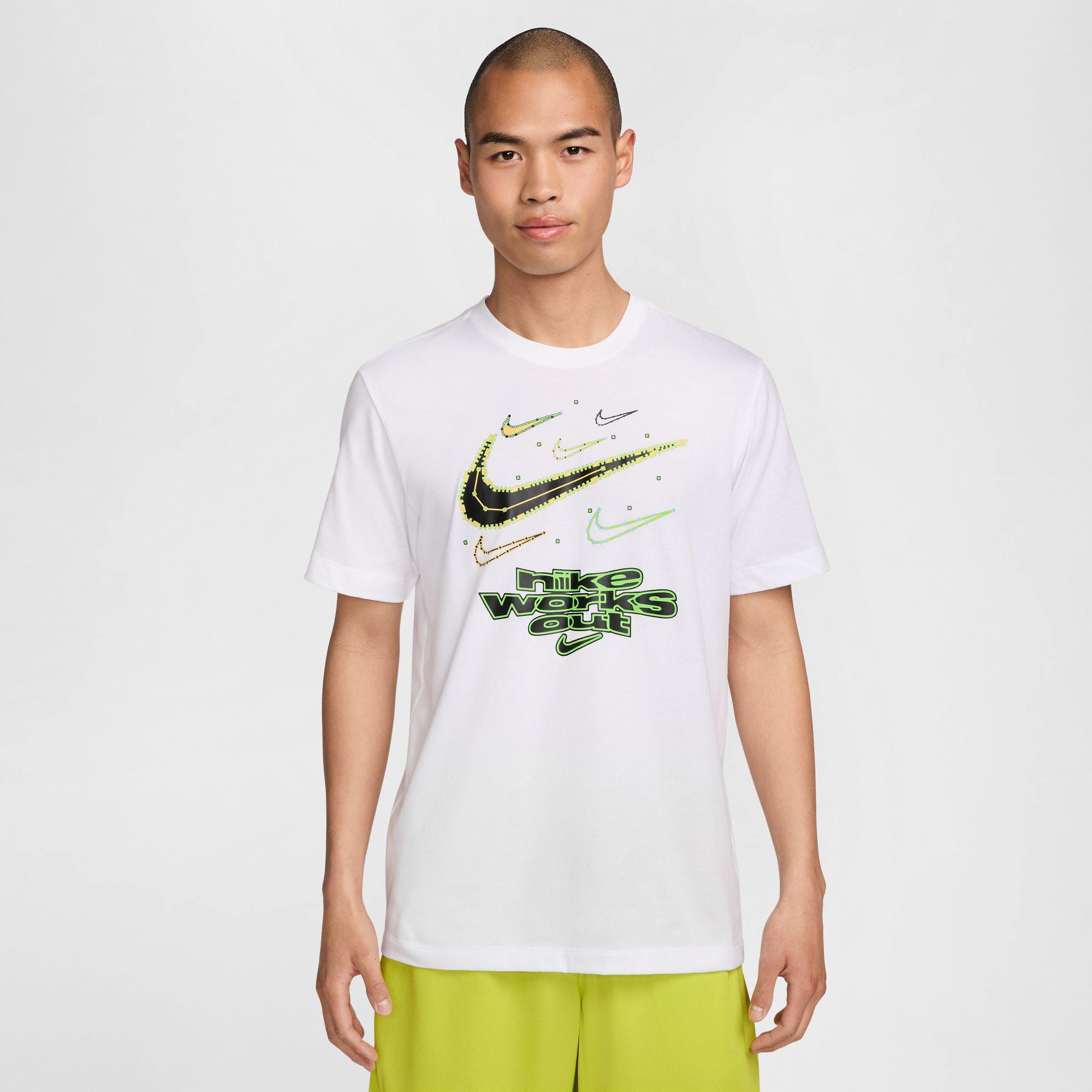 NIKE の Dri-FIT IYKYK Tee が2,310円で発売