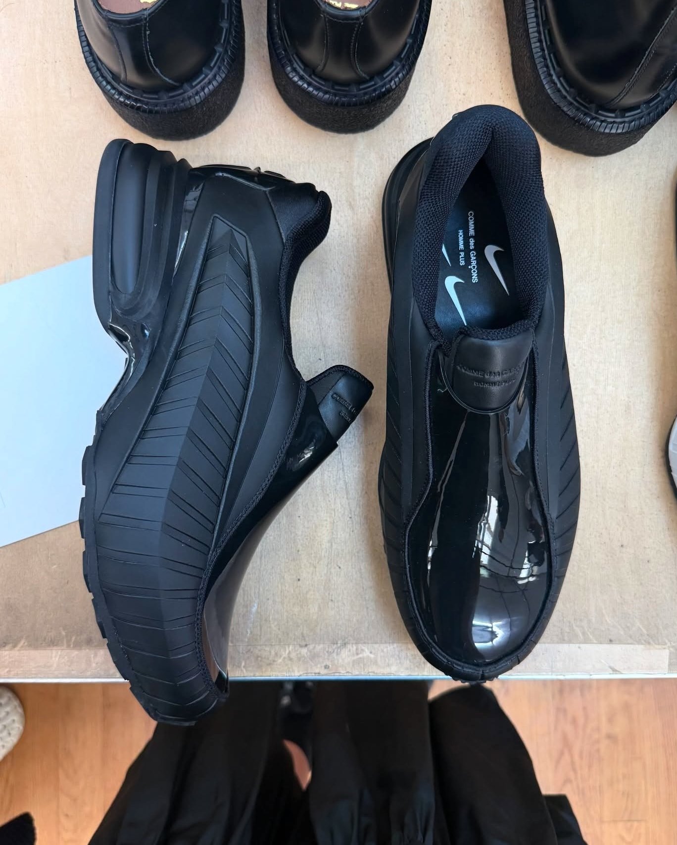 COMME des GARÇONS HOMME PLUS × NIKE AIR MAX DOLCE が公開