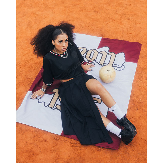 Mizuno の WAVE PROPHECY MORELIA NEO “Black” が再販