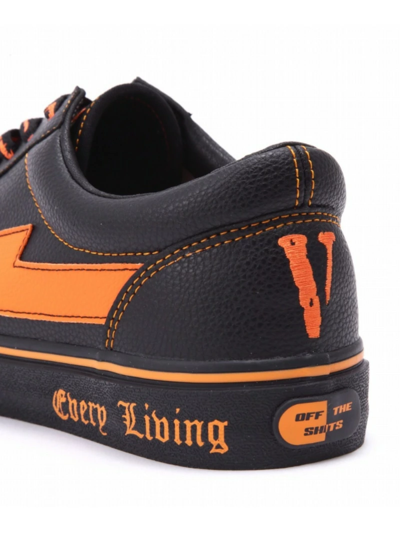VLONE × Revenge×Storm のコラボスニーカーが発売