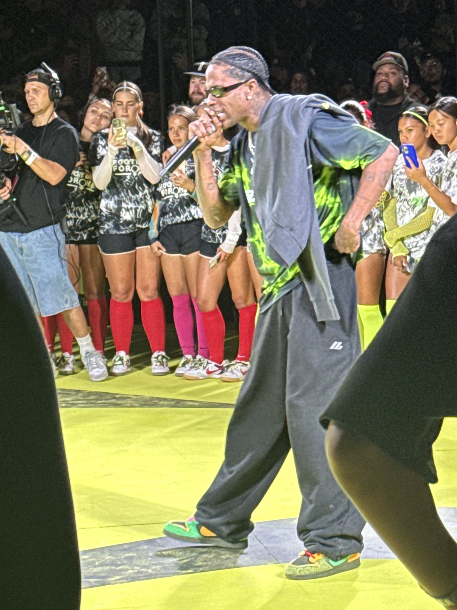 Travis Scott が Cactus Plant Flea Market × NIKE SB DUNK LOW を着用