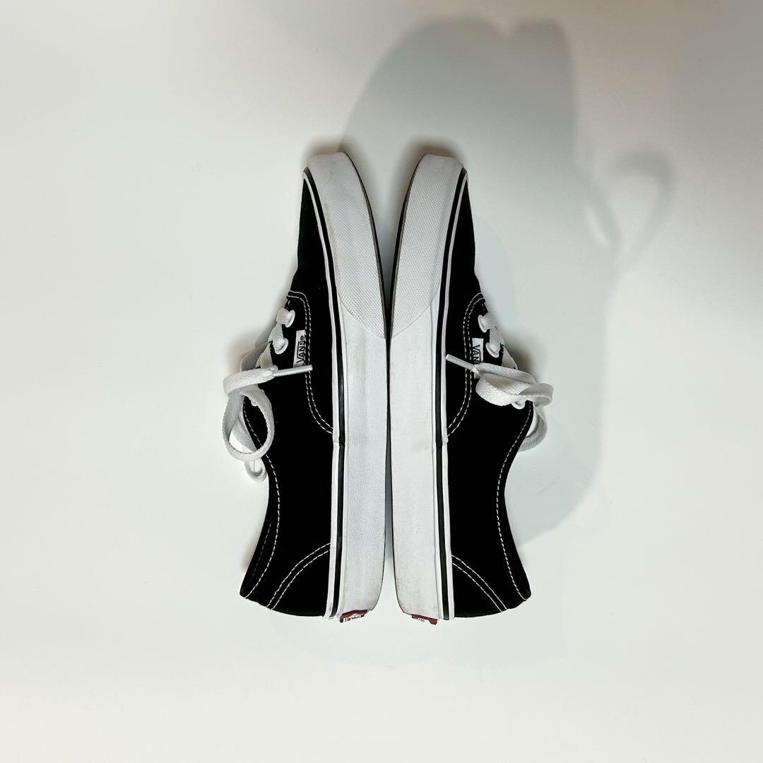 VANS USA AUTHENTIC が6,380円の特別セール価格で発売