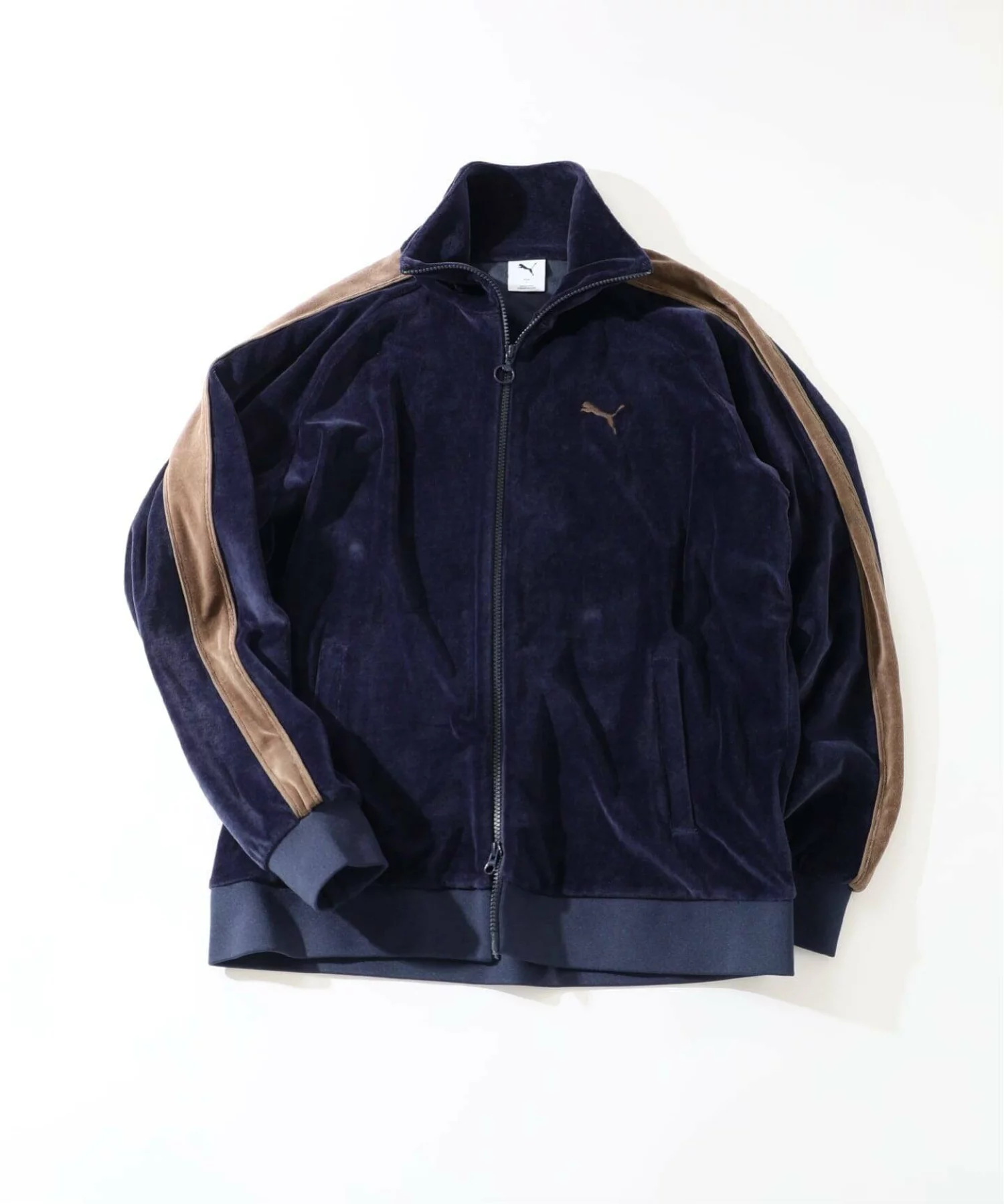 JOURNAL STANDARD relume が PUMA に別注した "T7" Velours Track Jacket が発売