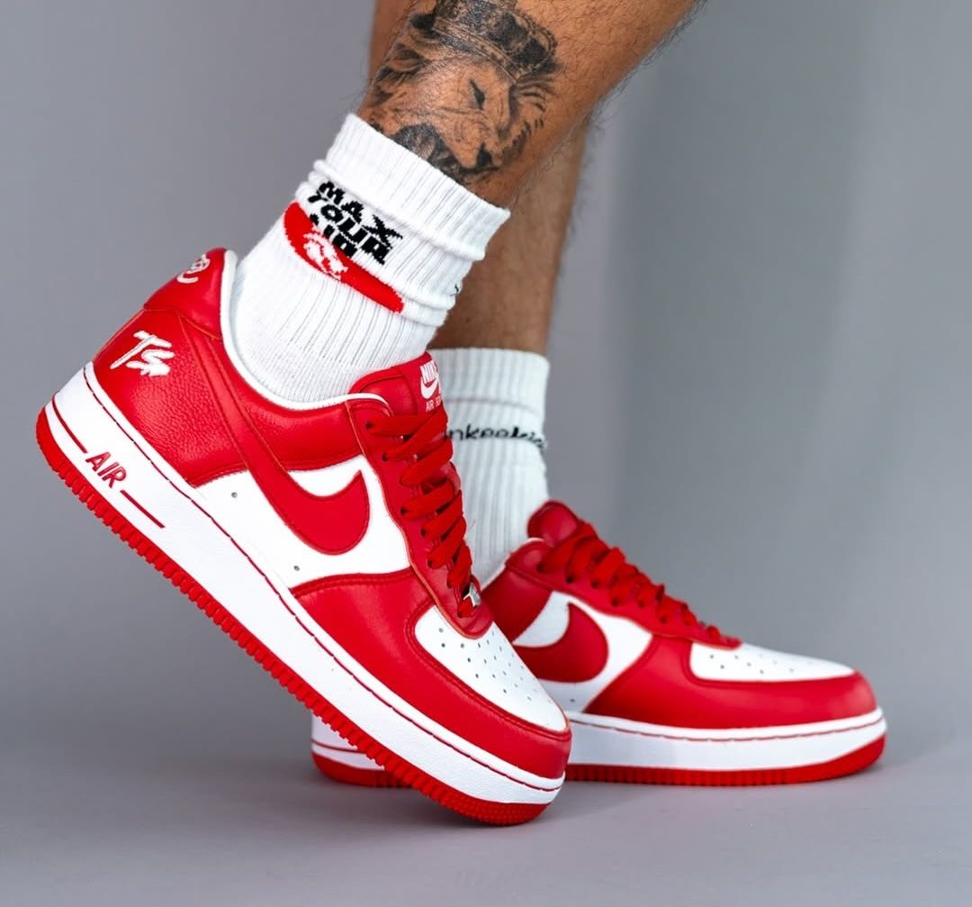 Terror Squad × NIKE AIR FORCE 1 LOW “University Red” が9月30日(火)発売予定