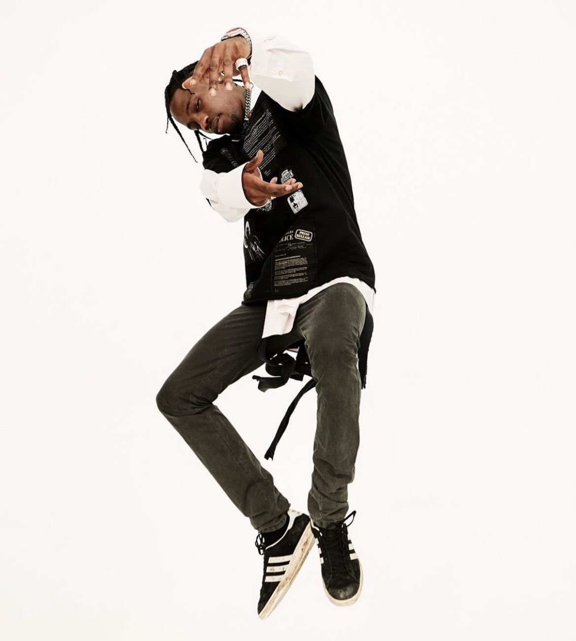 Travis Scott が adidas と契約か