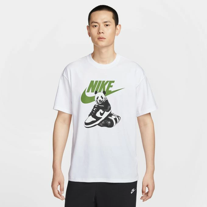 NIKE の Panda Tee が発売