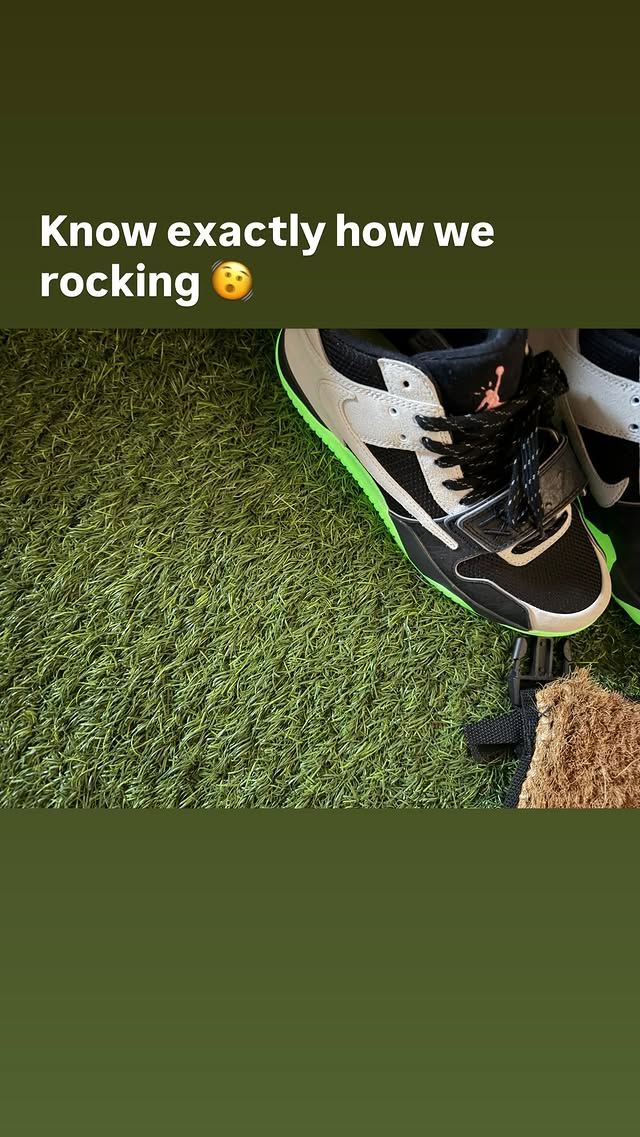 Travis Scott が adidas との契約報道に反応