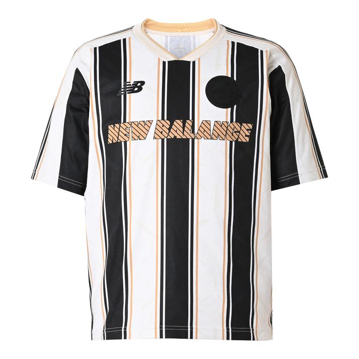 New Balance の Black Out Football Shirts が発売