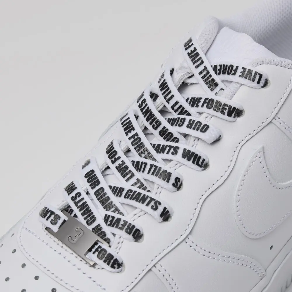 読売巨人軍 から 長嶋茂雄 終身名誉監督の追悼グッズ NIKE AIR FORCE 1 LOW '07 "For3ver Giants" が8月15日(金)発売