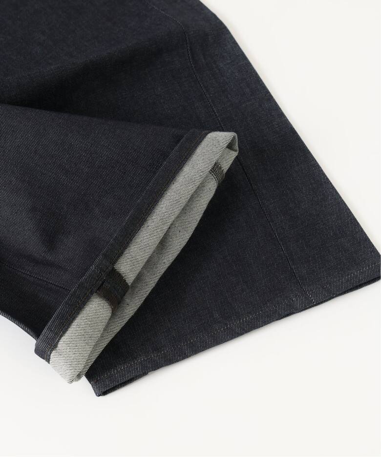 EDIFICE × Levi’s®『Twisted Belted Denim Pants』の追加予約が開始