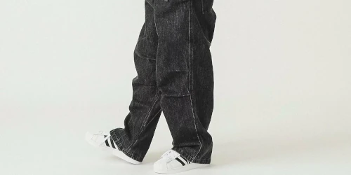 BEAMS × GRAMICCI による Denim Over Pants FW25 の先行予約が開始