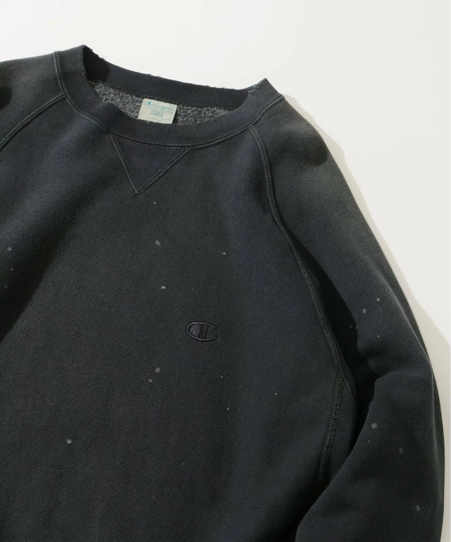JOURNAL STANDARD relume × Champion による Reverse Weave® Overdyed Sweatshirt FW25 の先行予約が開始