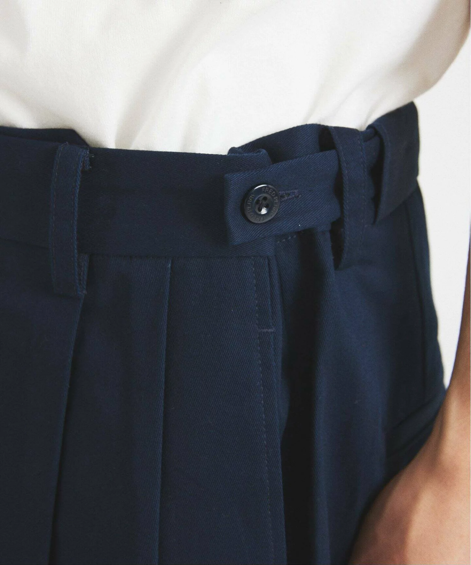 JOURNAL STANDARD × FRED PERRY による Tennis Trousers Pants FW25 の先行販売が開始