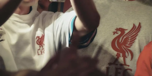 Liverpool FC “PRE-SEASON TOUR” オフィシャルアイテムの追加販売が開始