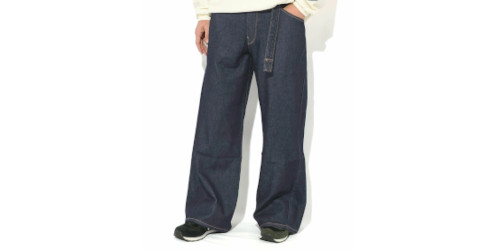 Levi’s® の Twisted Baggy Jeans が発売