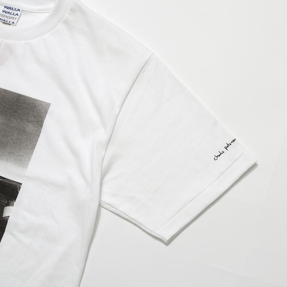 写真家 Charles Peterson の Kurt Cobain フォトTシャツが発売