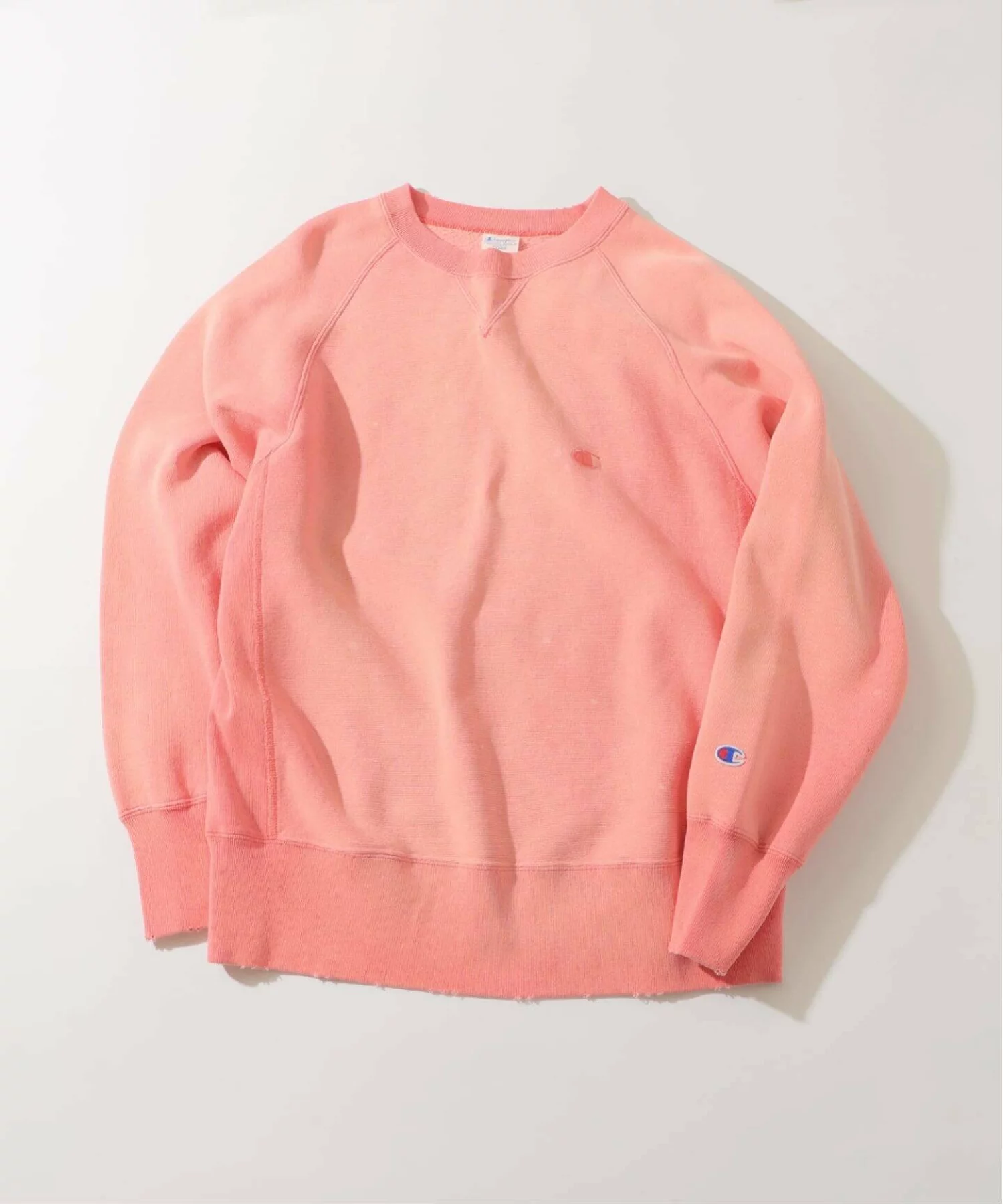 JOURNAL STANDARD relume × Champion による Reverse Weave® Overdyed Sweatshirt FW25 の先行予約が開始