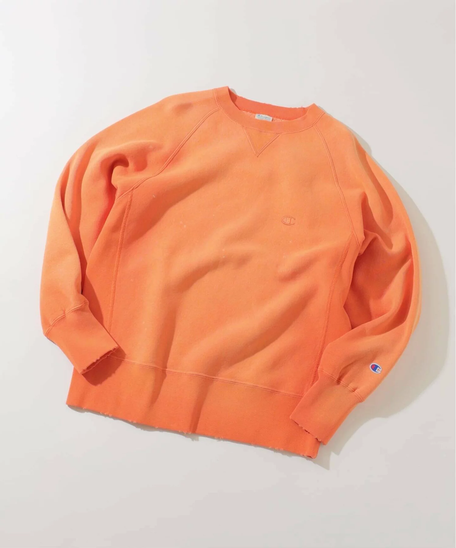 JOURNAL STANDARD relume × Champion による Reverse Weave® Overdyed Sweatshirt FW25 の先行予約が開始