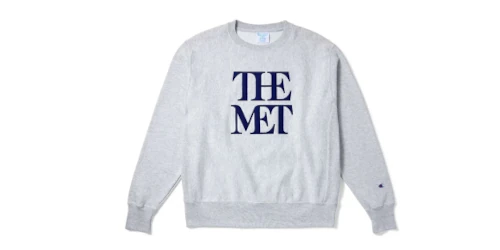 THE MET × Champion の Reverse Weave Appliqued Logo Crew Sweat が発売
