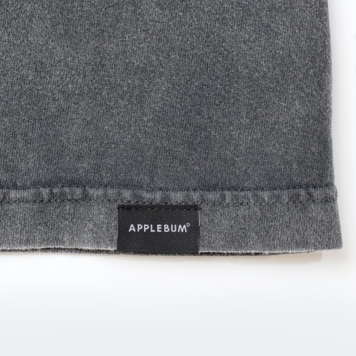 Death Row Records × APPLEBUM の Pigment Dyed Tee が発売