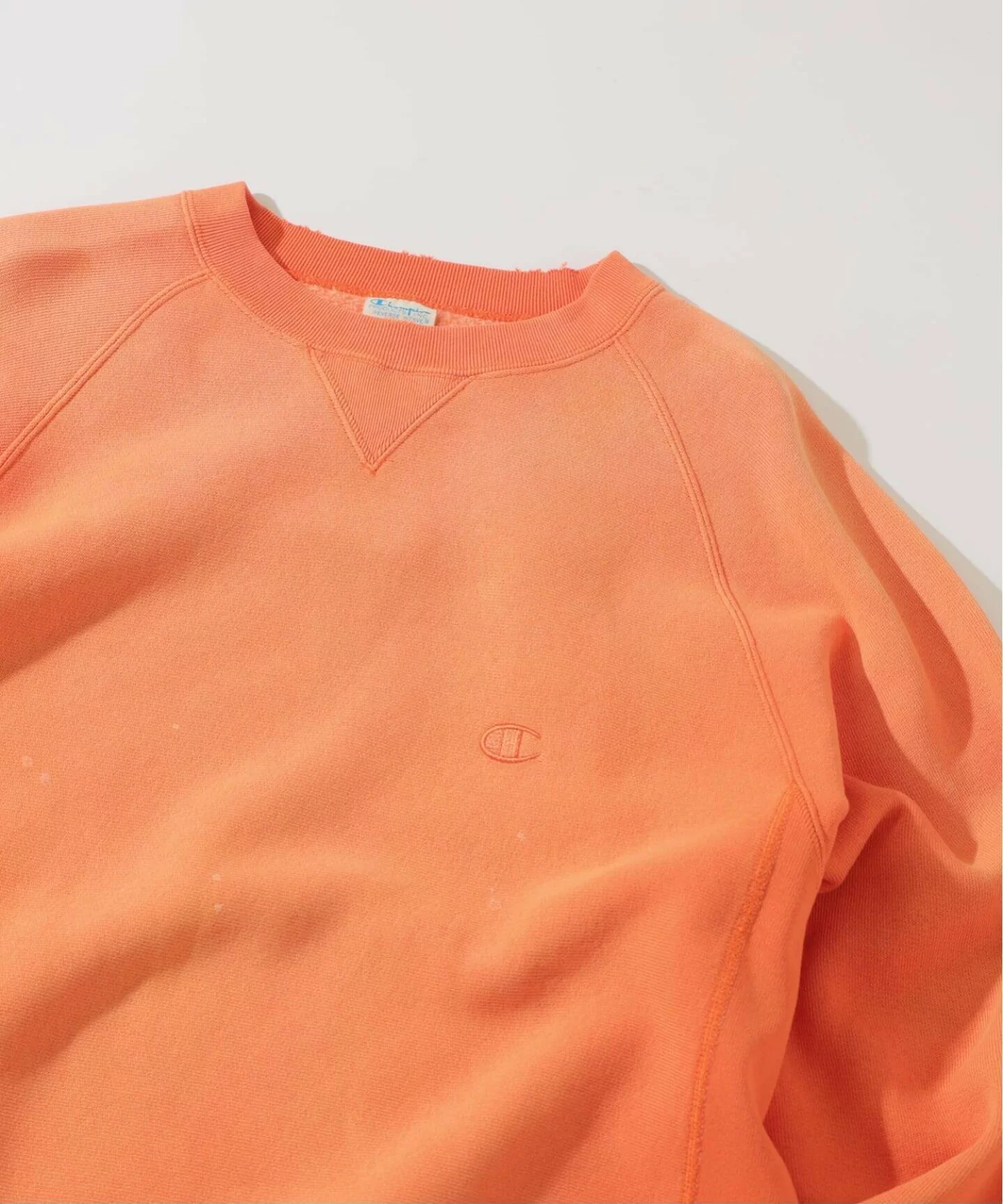 JOURNAL STANDARD relume × Champion による Reverse Weave® Overdyed Sweatshirt FW25 の先行予約が開始