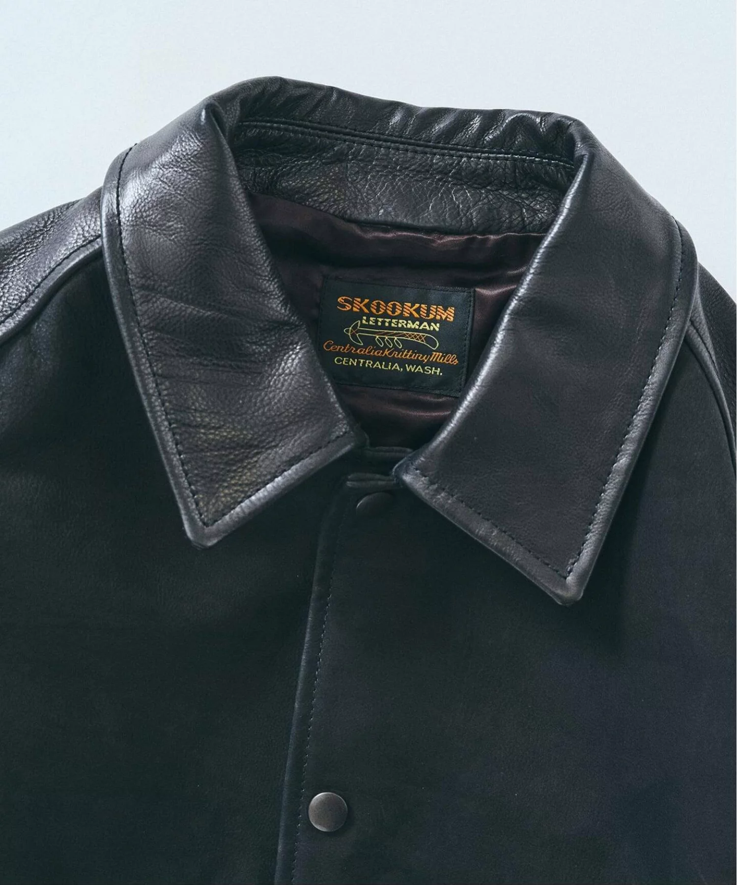 417 EDIFICE による SKOOKUM 別注レザーブルゾンが発売