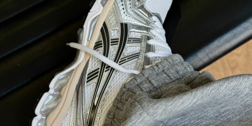 ASICS GEL-KAYANO 14 "White/Graphite Grey" が再販