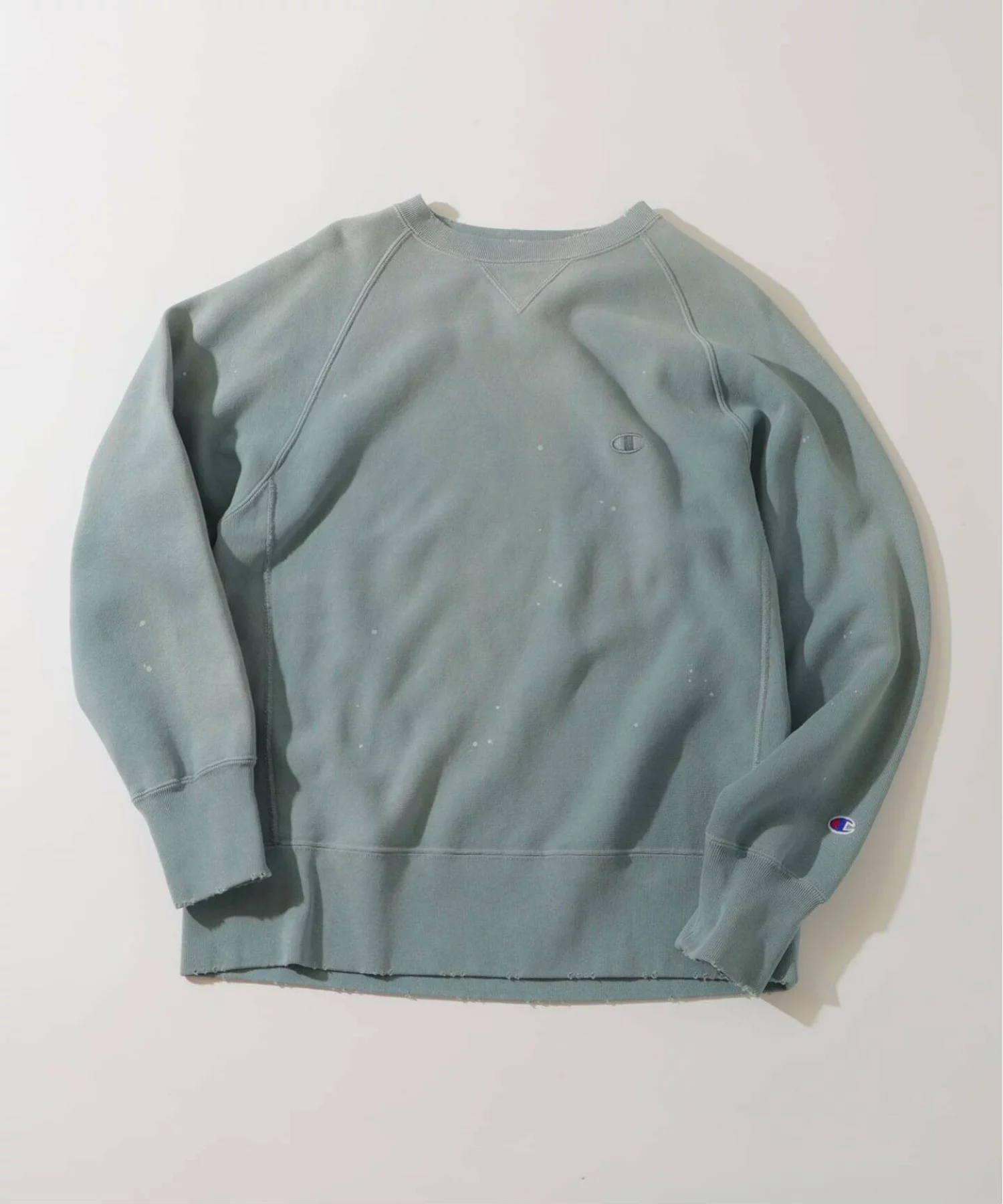 JOURNAL STANDARD relume × Champion による Reverse Weave® Overdyed Sweatshirt FW25 の先行予約が開始