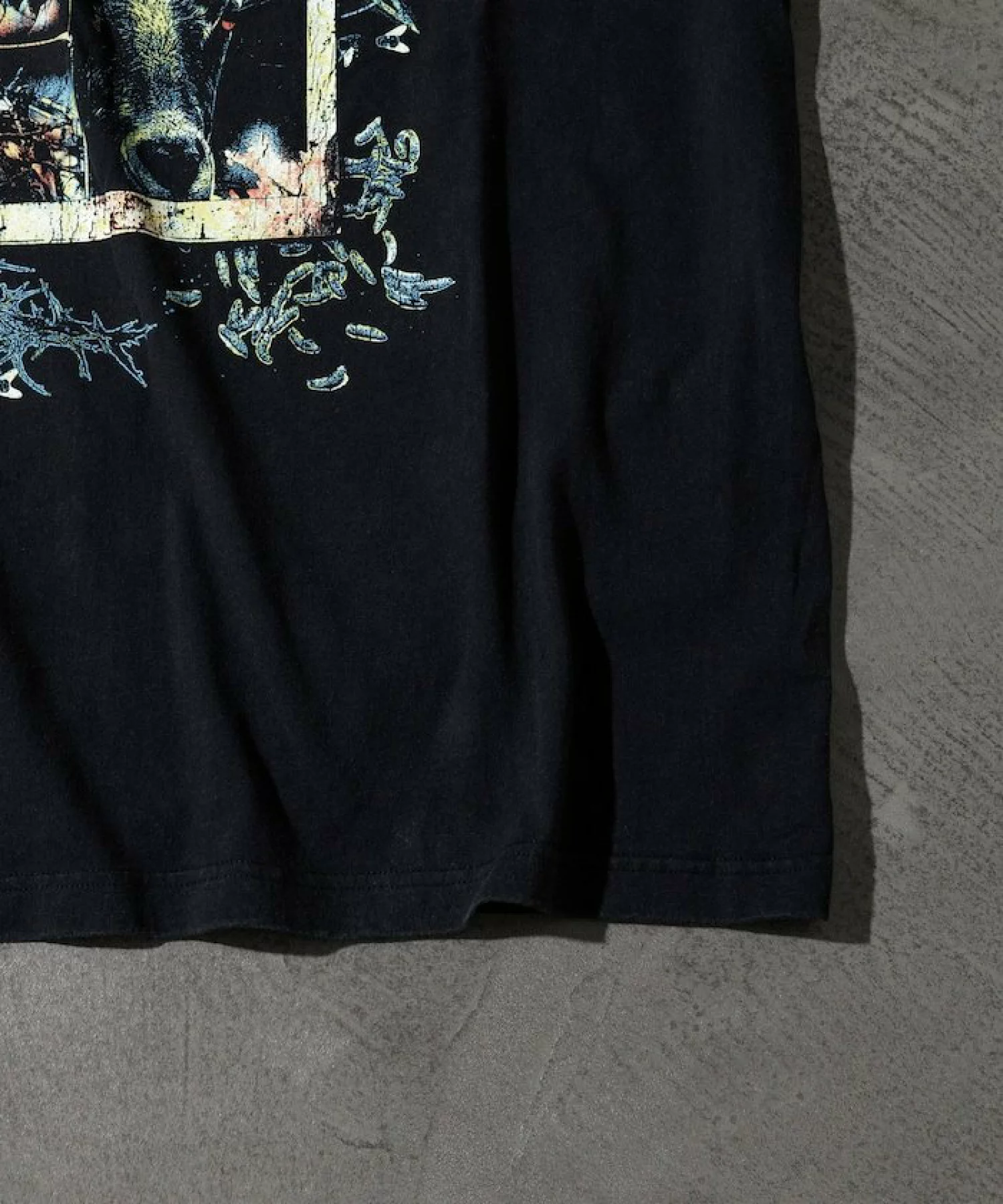 FREAK'S STORE より Slipknot の限定ロングスリーブTシャツが