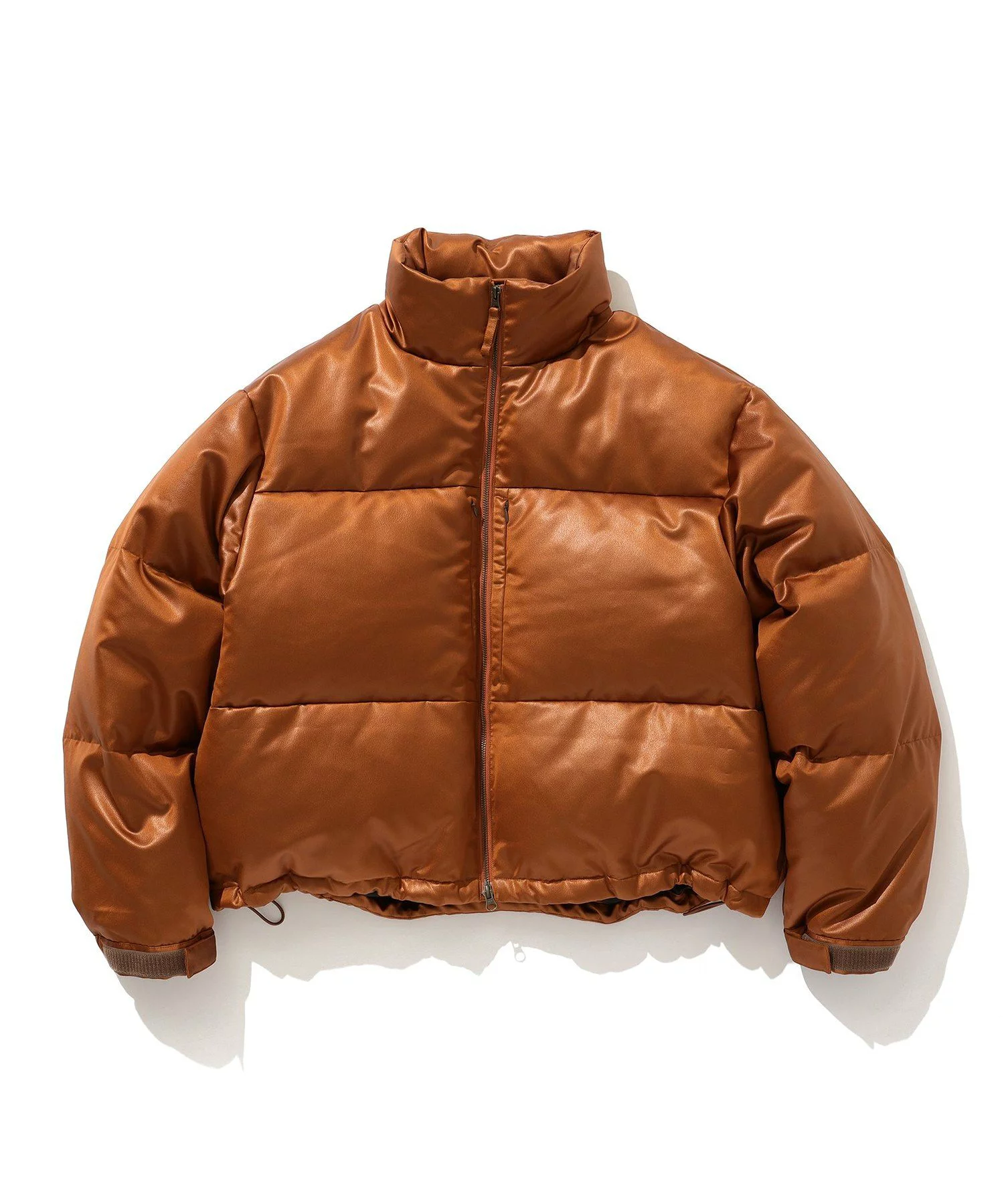 BEAMS より Leather Like Down Blouson FW25 が発売