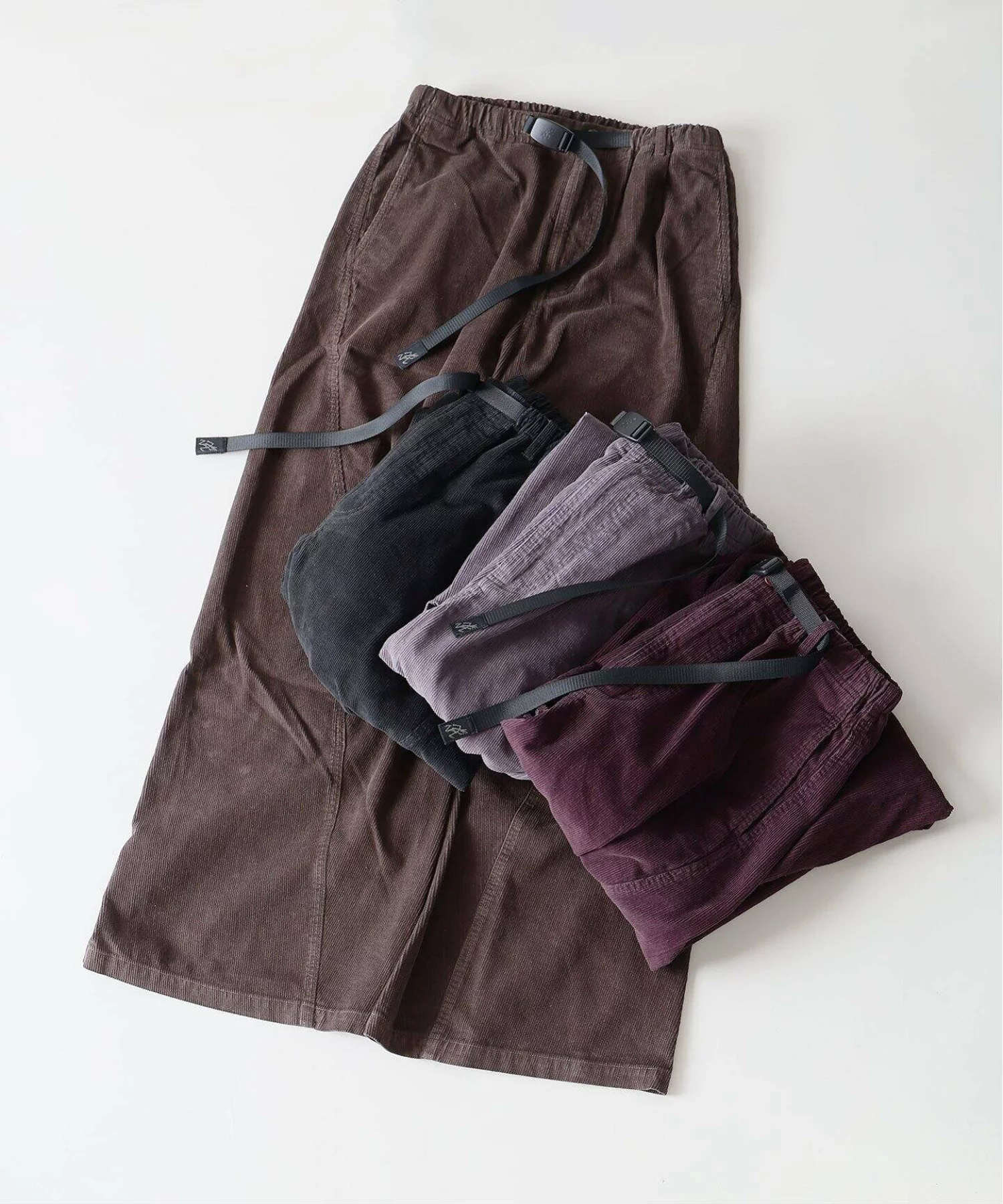 JOURNAL STANDARD × GRAMICCI による 3D Corduroy Pants の先行予約が開始