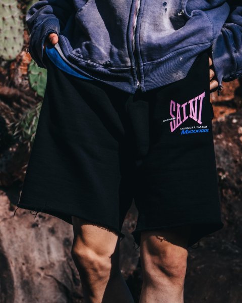 ©SAINT M×××××× の Sweat Shorts が発売