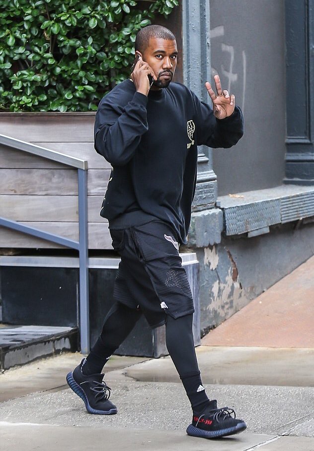 YEEZY BOOST 350 V2 “Bred” が発売