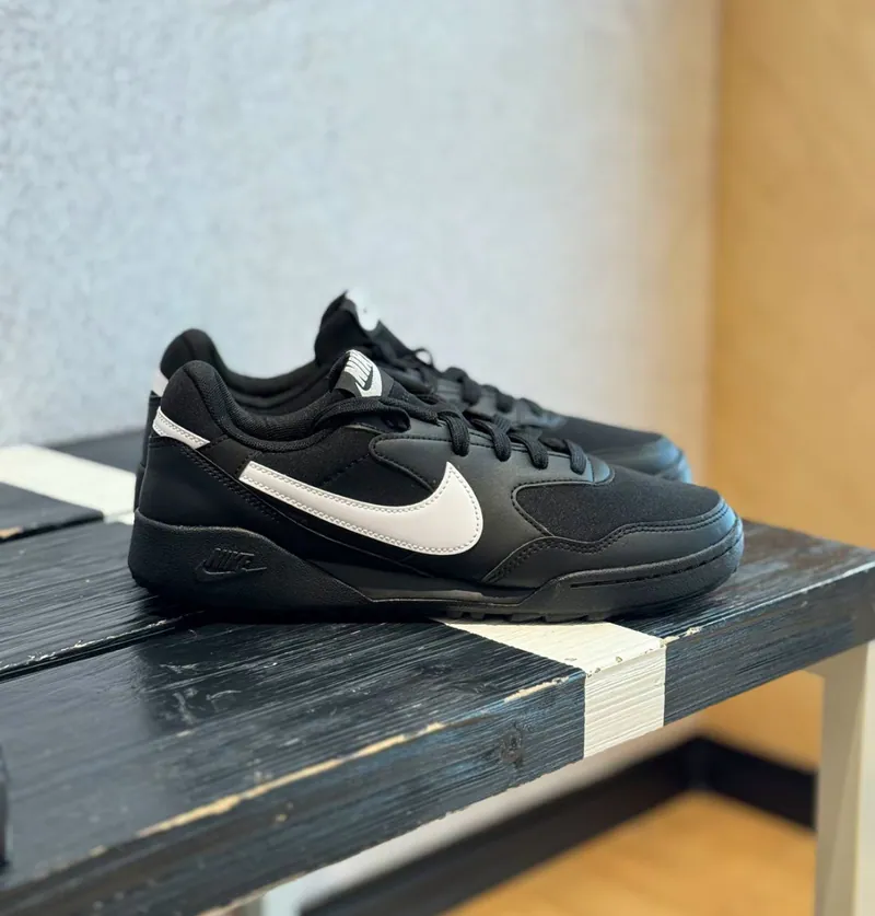 NIKE TERRA MANTA "Black/White" の30%OFF セールが開催