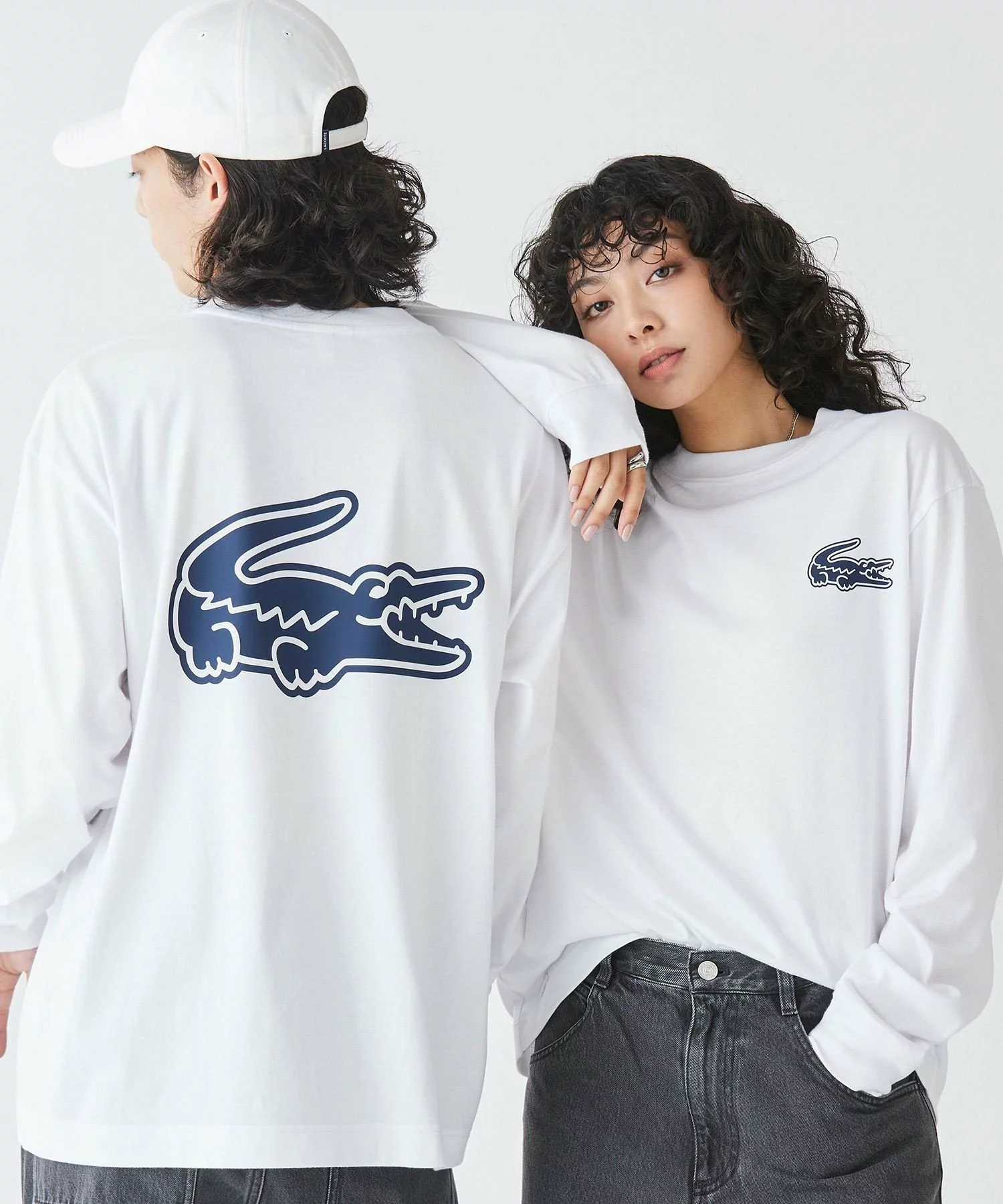 LACOSTE の Oversize Back Print L/S Tee がWEB限定で発売
