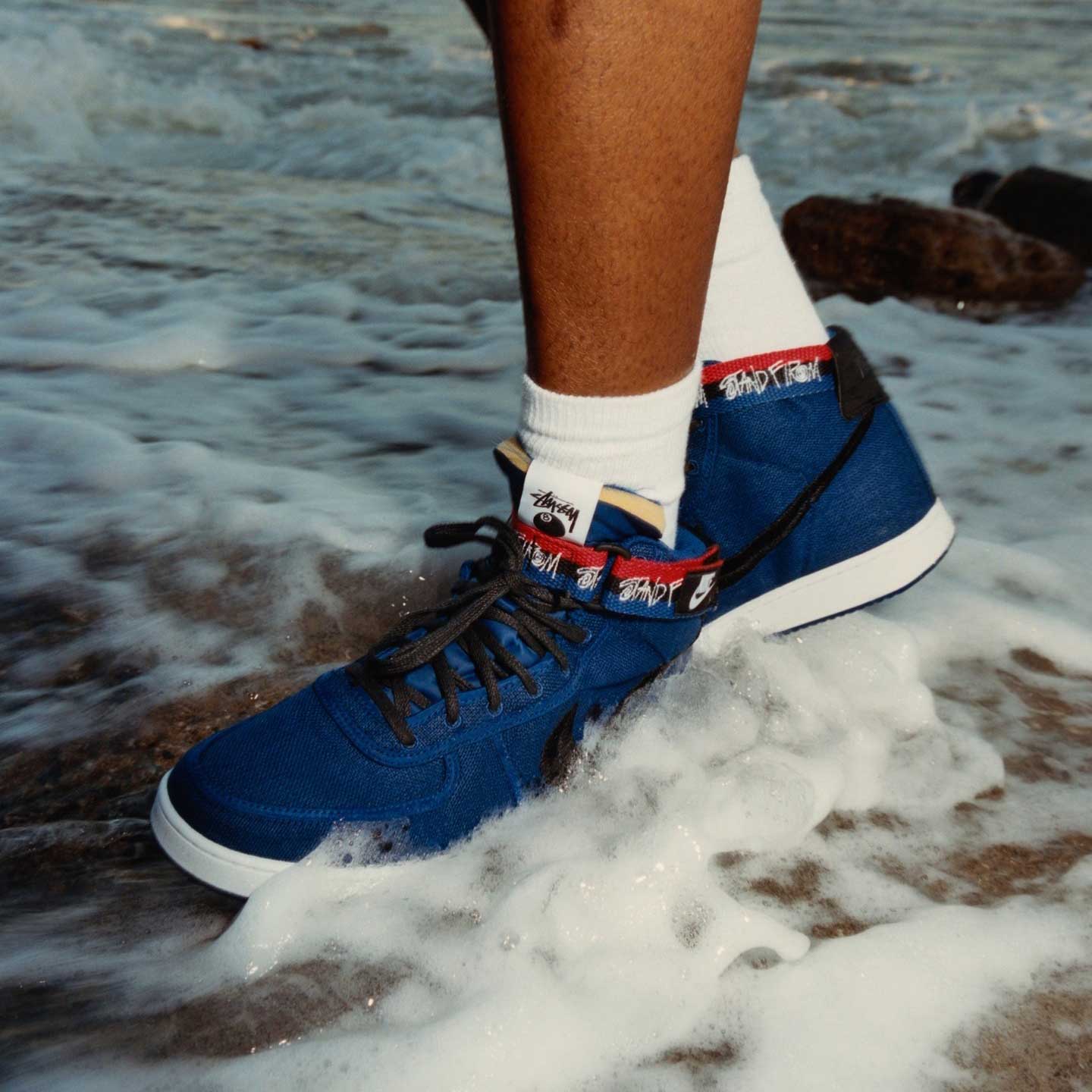 Stüssy × NIKE VANDAL HIGH “Deep Royal Blue” が特別価格で発売