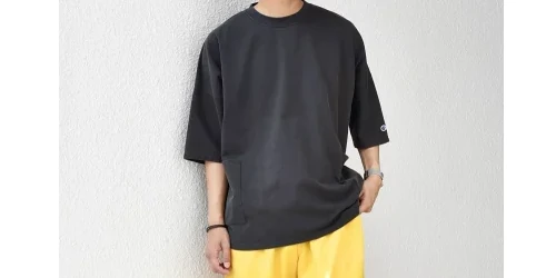 SHIPS × Champion の Bleached Dolman Camp Pocket Tee が発売