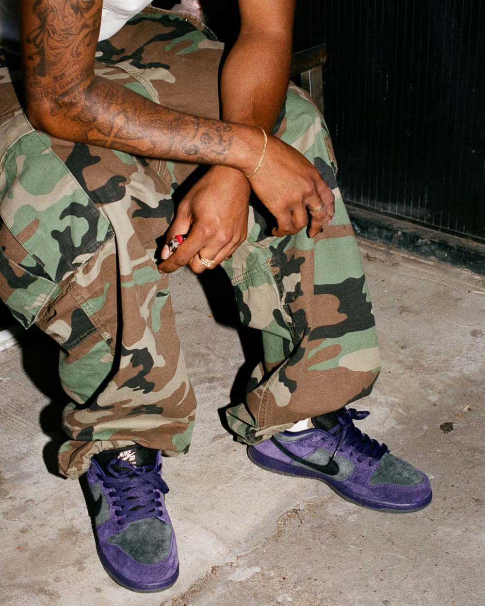 Supreme × NIKE SB DUNK LOW の発売が正式発表