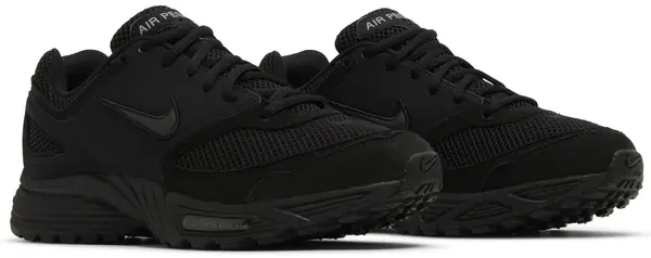 COMME des GARÇONS HOMME PLUS × NIKE の AIR PEGASUS 2005 が発売