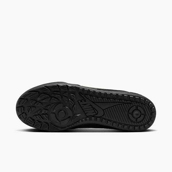 NIKE TERRA MANTA "Black/White" の30%OFF セールが開催