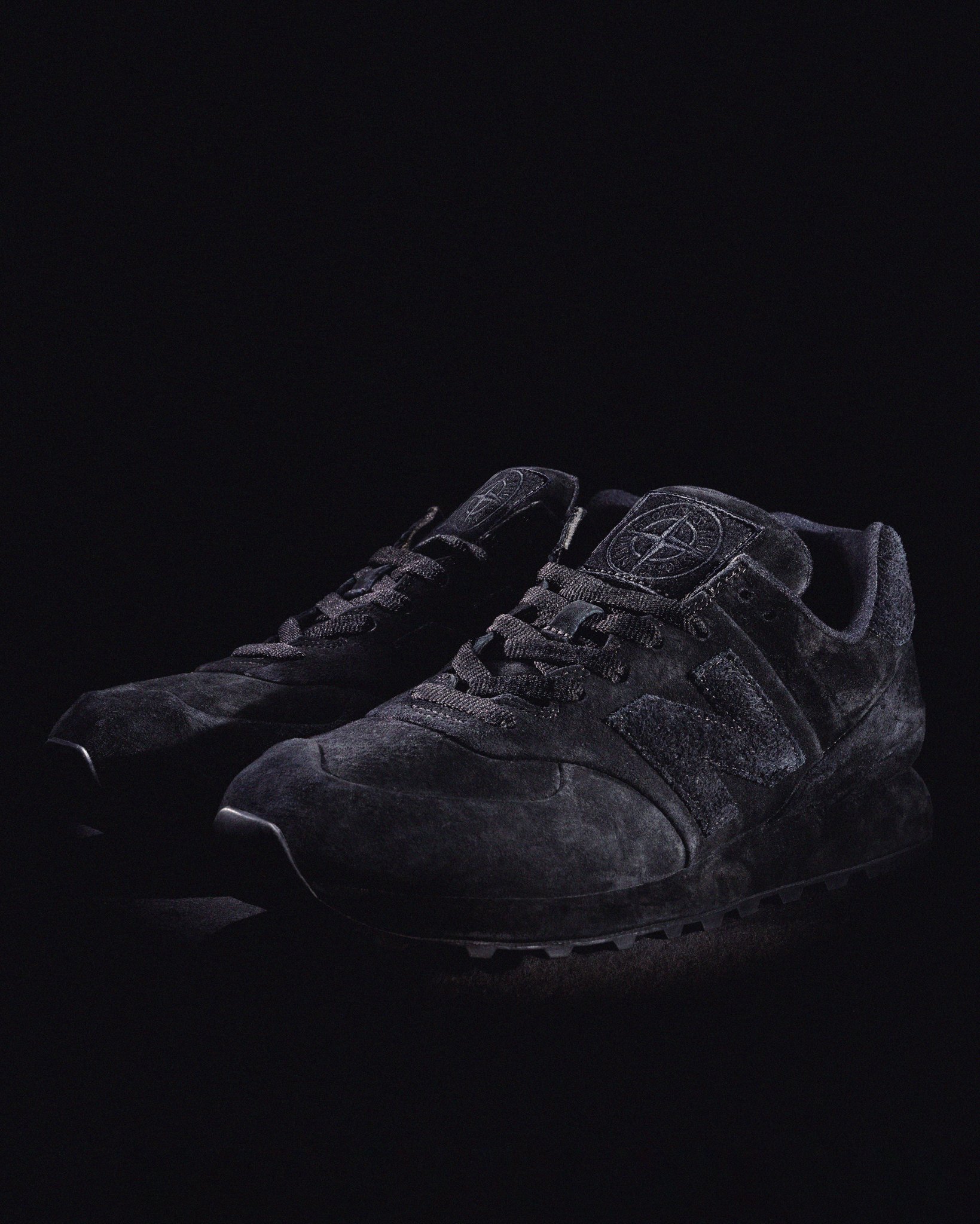 Stone Island × New Balance 574 LEGACY が9月23日(火)発売