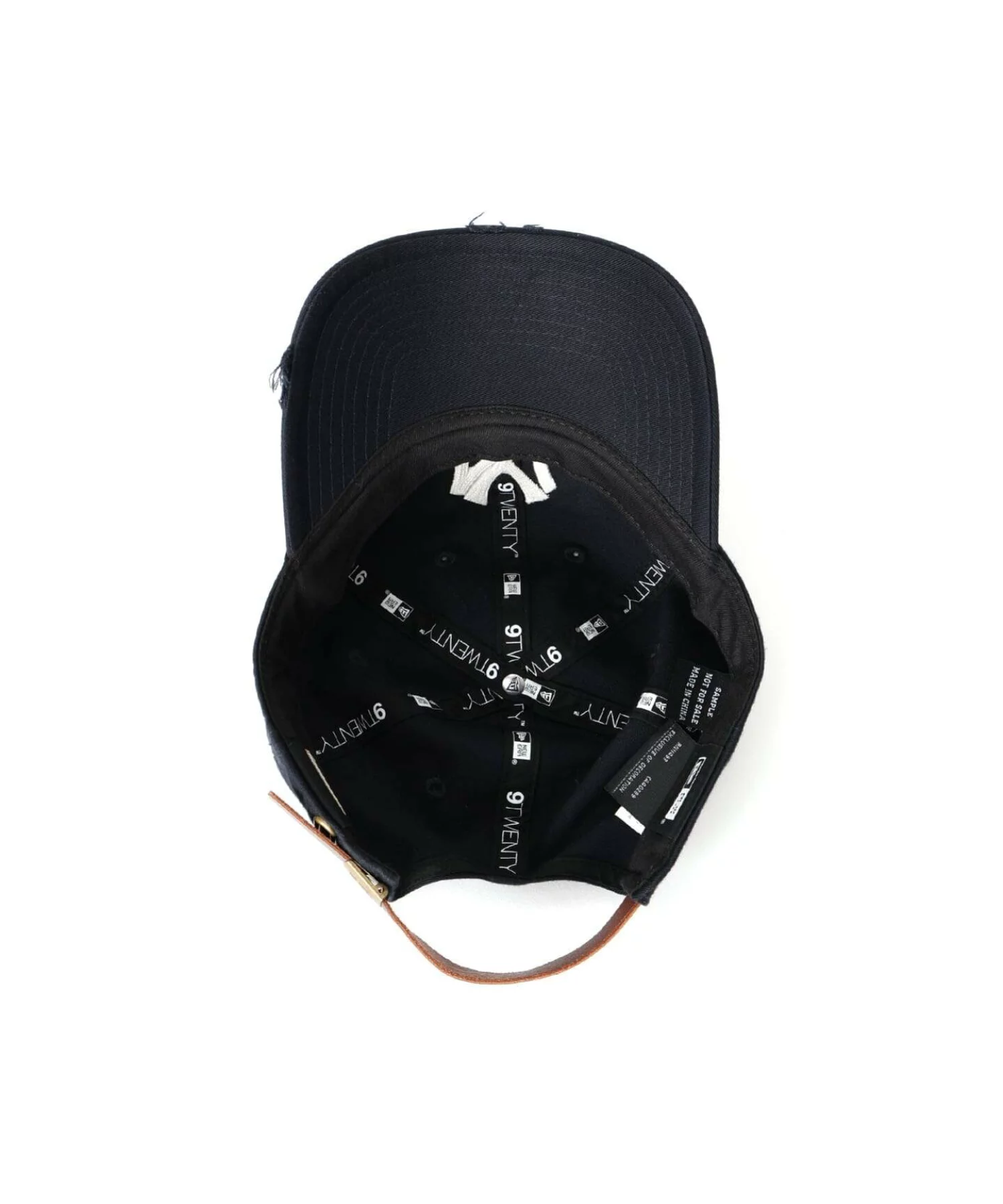 JOURNAL STANDARD × New era® の 9TWENTY Hard Wash Yankees が再販