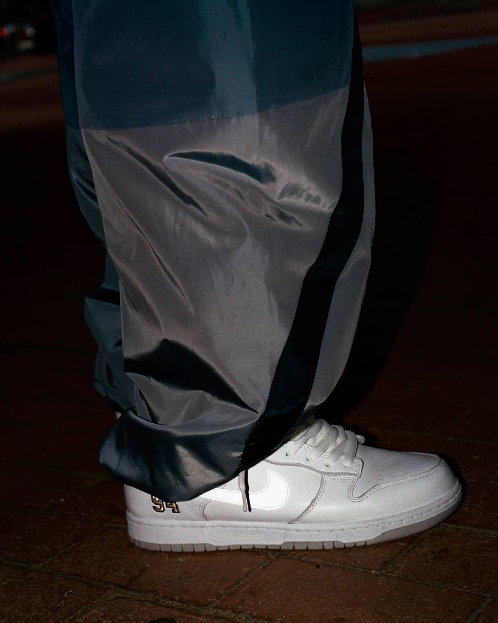 Supreme × NIKE SB DUNK LOW の発売が正式発表